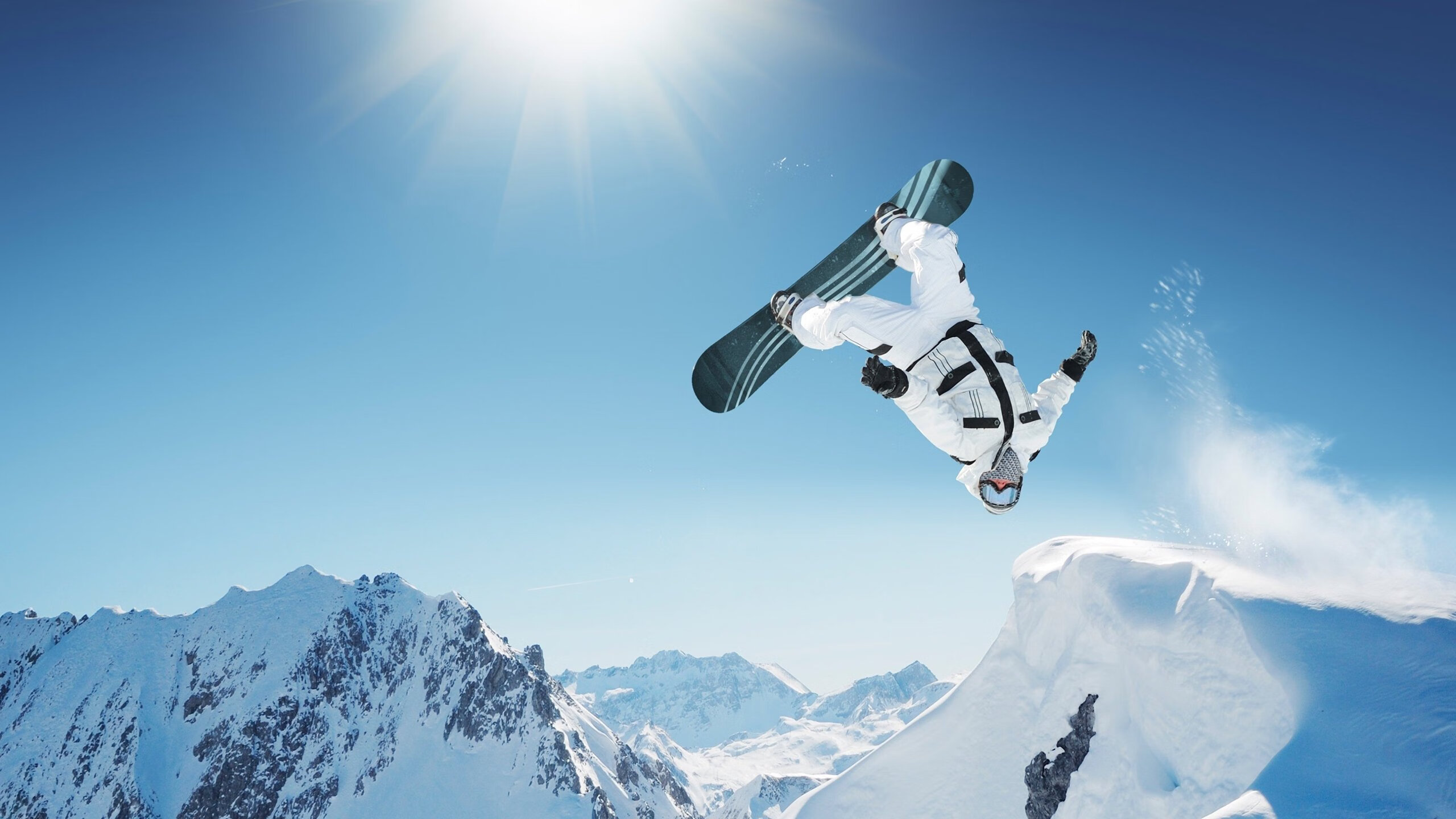 【粉丝狂欢】支持球队的庆祝活动，足球俱乐部粉丝